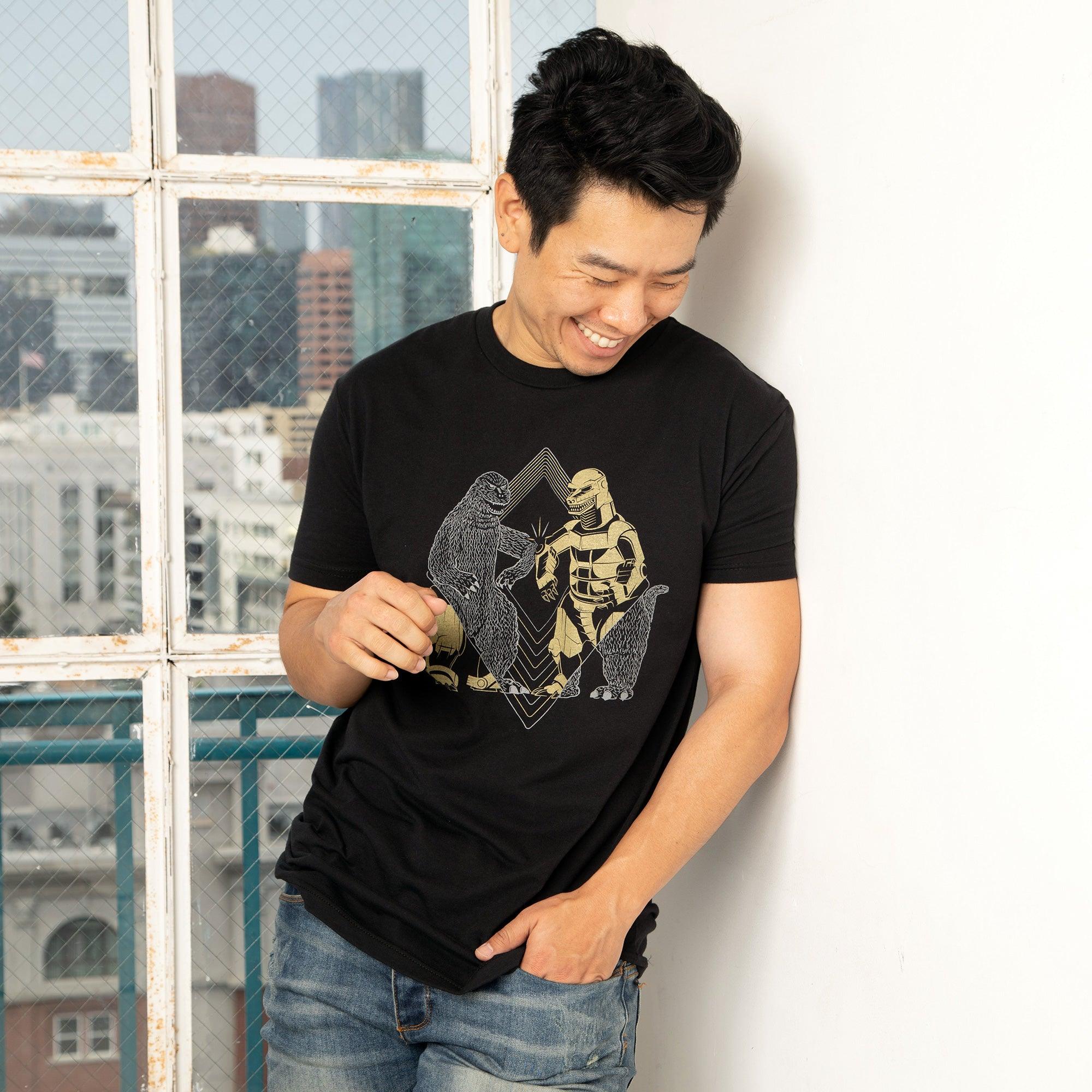 Meet and Greet Graphic Tee – Robot Meets Monster | Story Spark