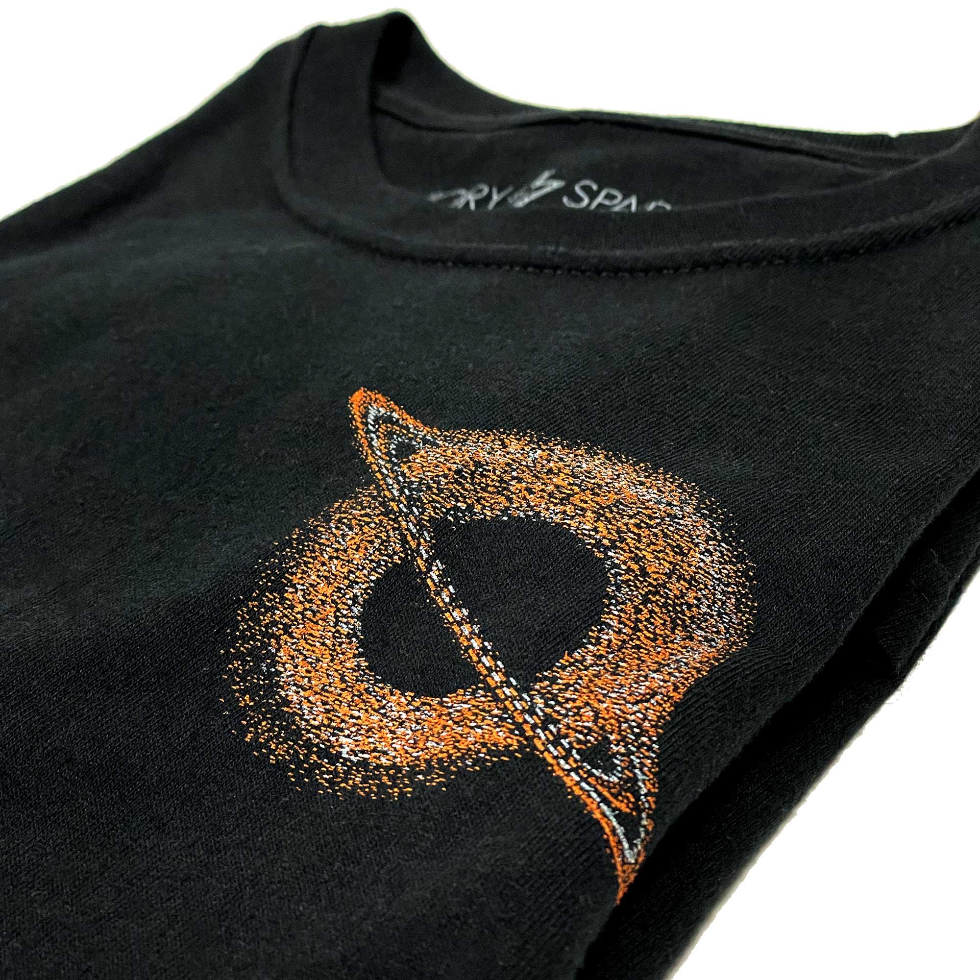 Negative Space Sustainable T-shirt-STORY SPARK