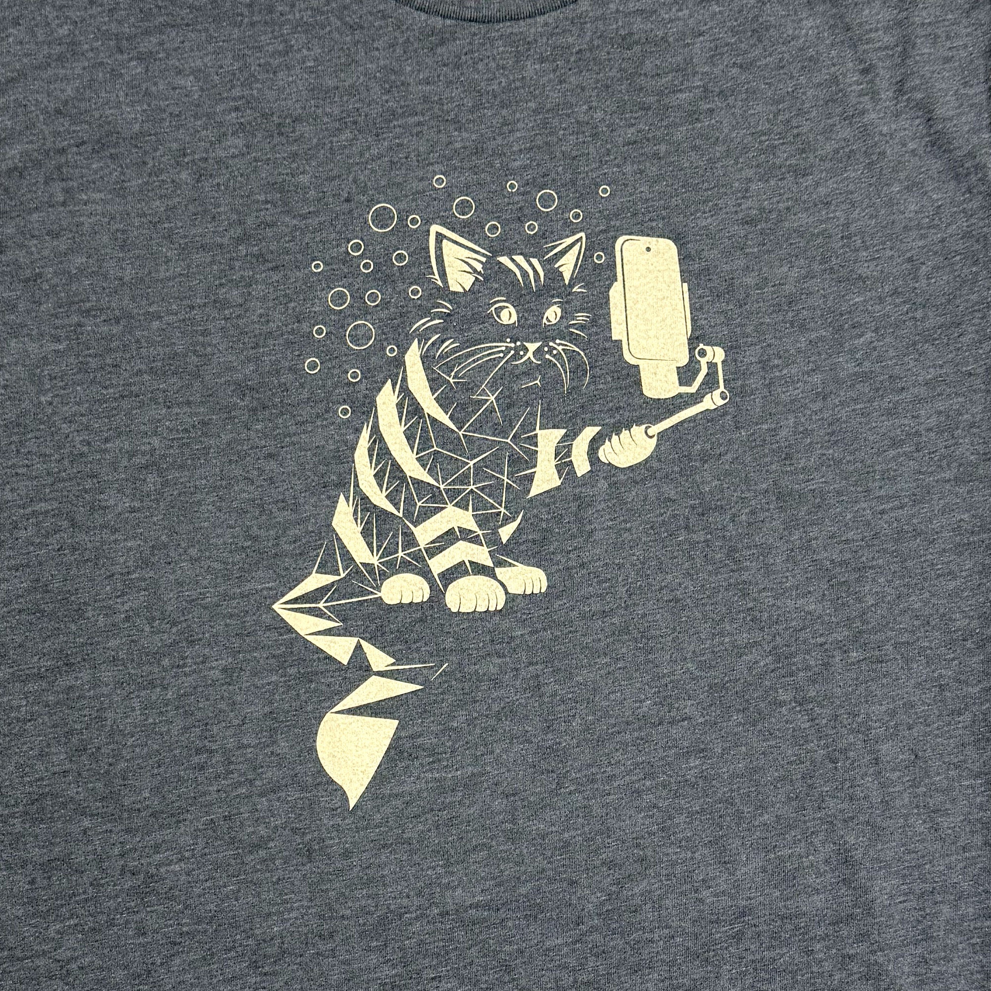 Selfie Kitty T-shirt in Smoke Grey | STORY SPARK